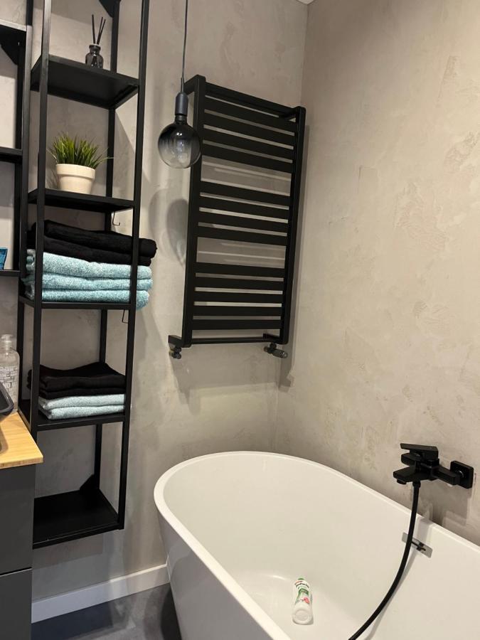 Apartament Bazantow 26 Katowice Bagian luar foto