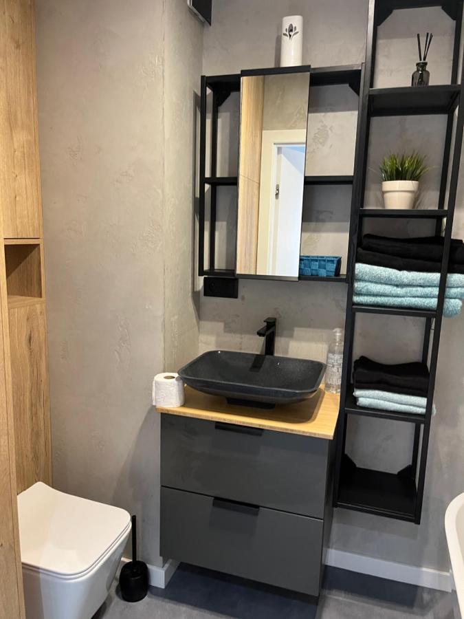 Apartament Bazantow 26 Katowice Bagian luar foto